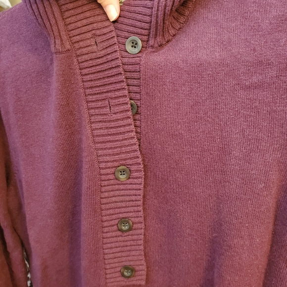 Eddie Bauer sweater - Picture 3 of 6